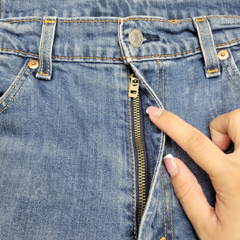 Levis 505 Jeans Mens 36x32 Blue Denim Boho Streetwear Grunge Festival Red Tab - Picture 7 of 14